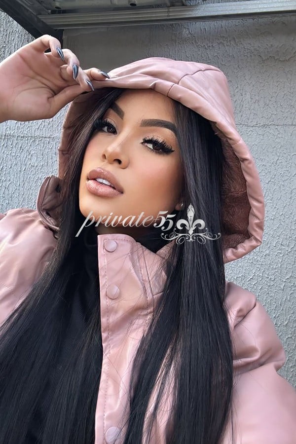 LAURA DINIZ - Acompanhantes Curitiba