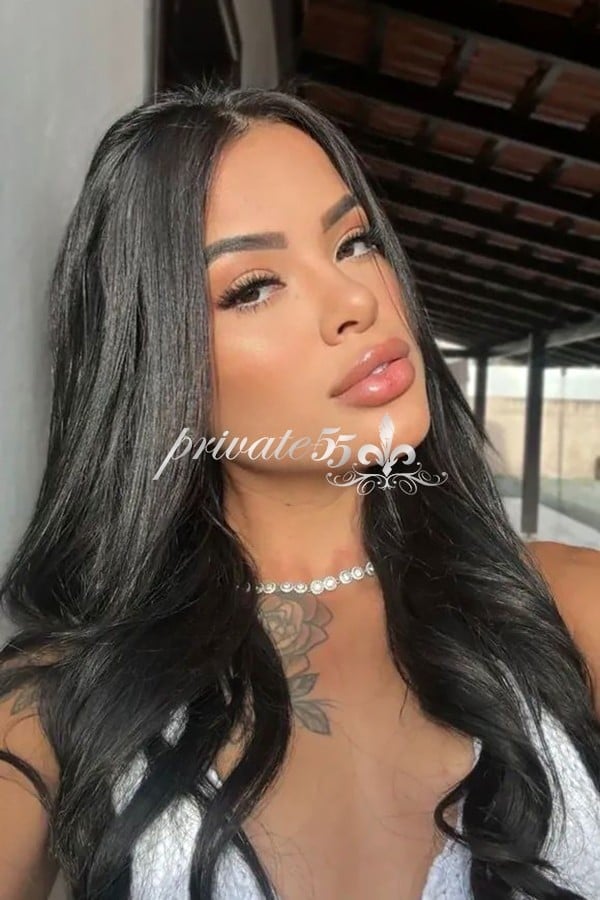 LAURA DINIZ - Acompanhantes Curitiba