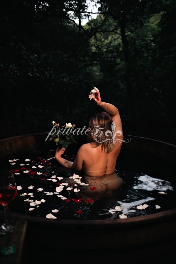 LETÍCIA FERRAZ - Acompanhantes Curitiba