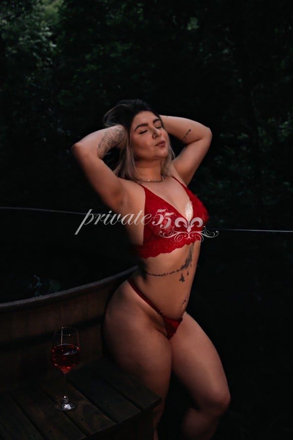 LETÍCIA FERRAZ - Acompanhantes Curitiba