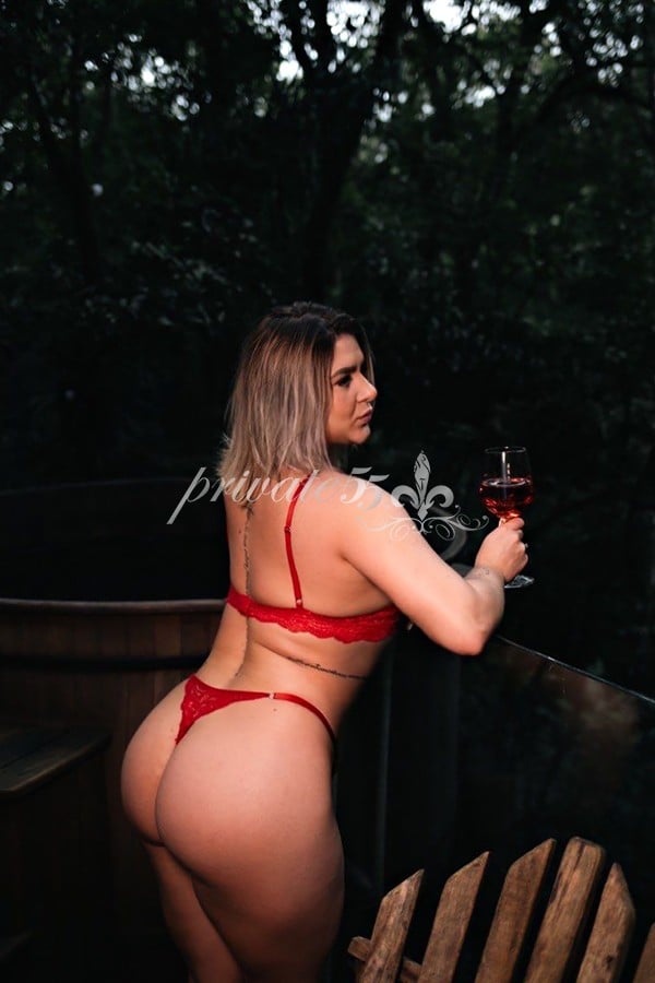 LETÍCIA FERRAZ - Acompanhantes Curitiba