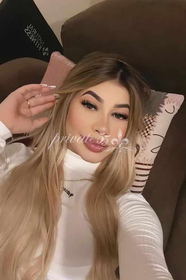 LÍVIA BELTRÃO - Acompanhantes Curitiba