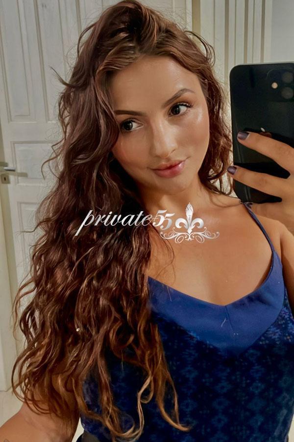 LUÍSA ANDRADE - Acompanhantes Curitiba