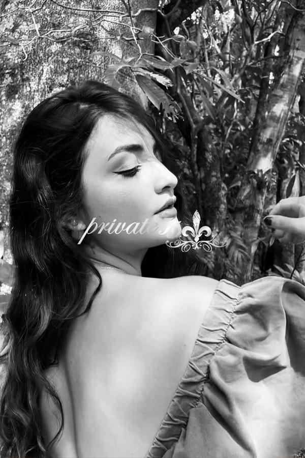 LUÍSA ANDRADE - Acompanhantes Curitiba