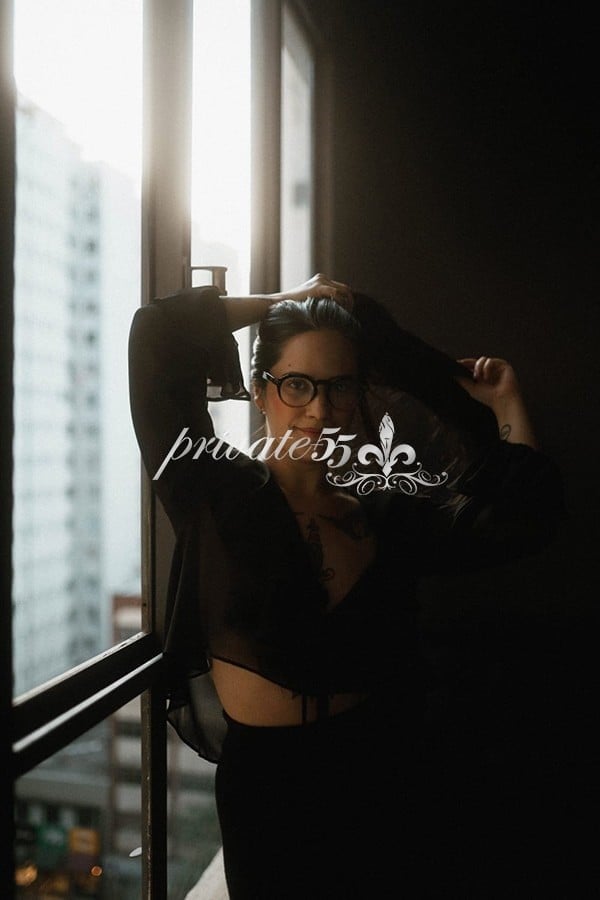 MARI MATOS - Acompanhantes Curitiba