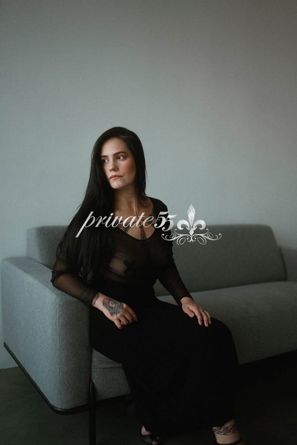 MARI MATOS - Acompanhantes Curitiba