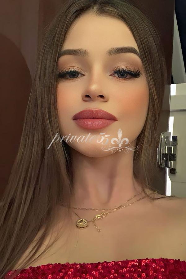 MARIA BALSSAMO - Acompanhantes Curitiba