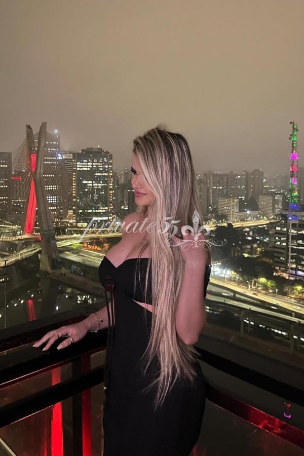 MARIANA  DINIZ - Acompanhantes Curitiba
