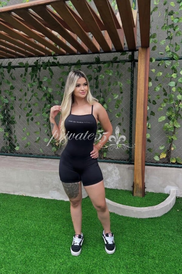 MARIANA  DINIZ - Acompanhantes Curitiba