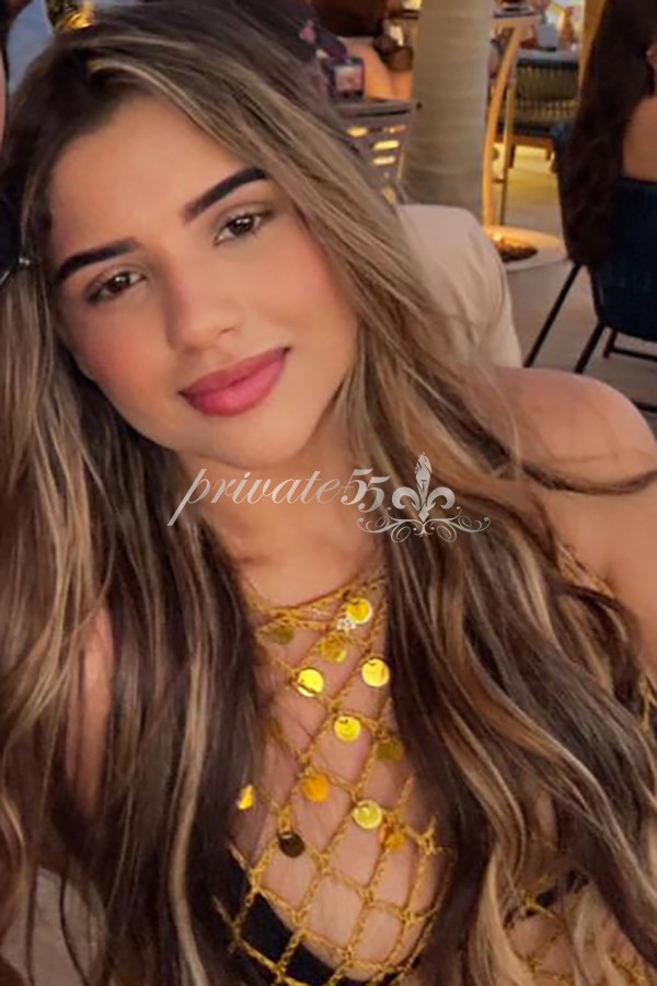 MARINA  SAVASSI  - Acompanhantes Curitiba