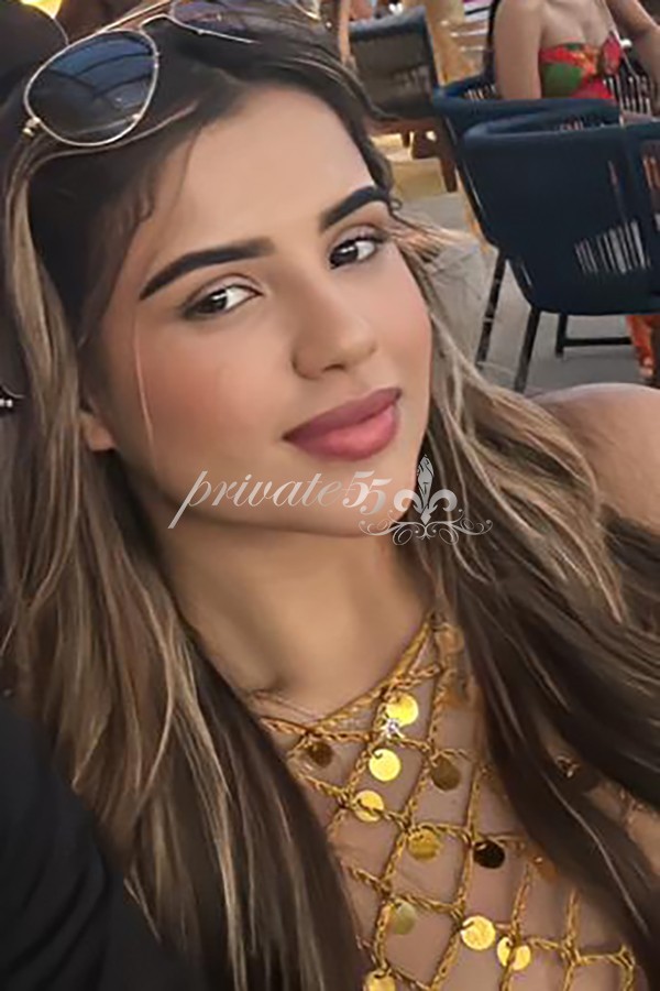 MARINA  SAVASSI  - Acompanhantes Curitiba