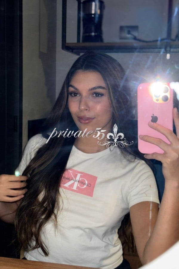 MIA  AMARI - Acompanhantes Curitiba