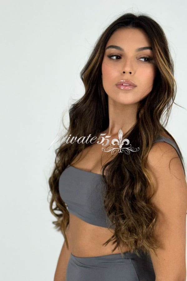 MIA  AMARI - Acompanhantes Curitiba