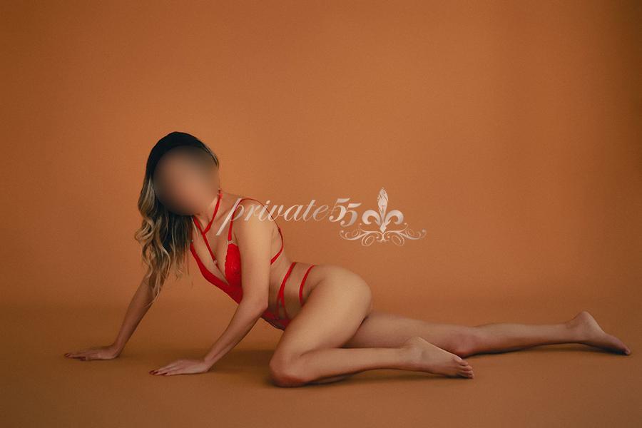 Naomi Ferraz - Acompanhantes Curitiba - Acompanhantes Ctba - Acompanhantes PR