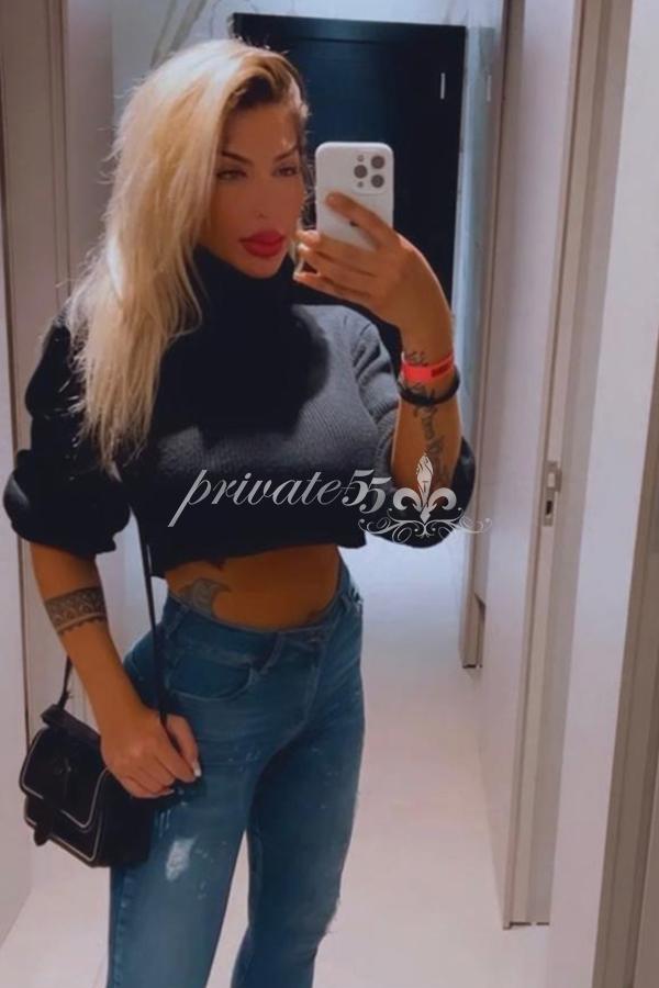RHIANA BOSS - Acompanhantes Curitiba