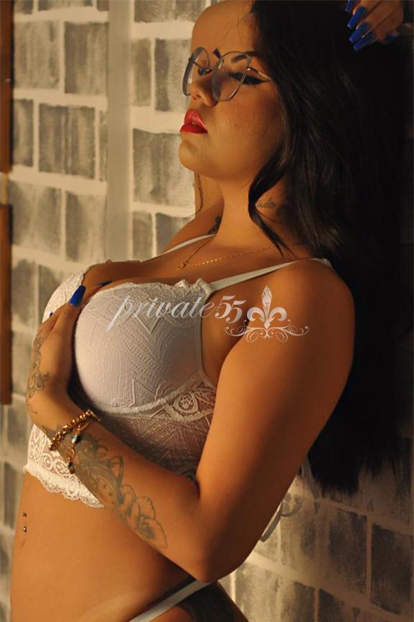 AMANDA BUENNO - Acompanhantes Florianópolis