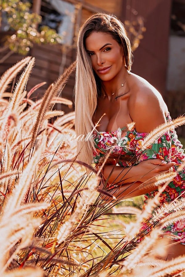 AMANDA MEDEIROS - Acompanhantes Florianópolis