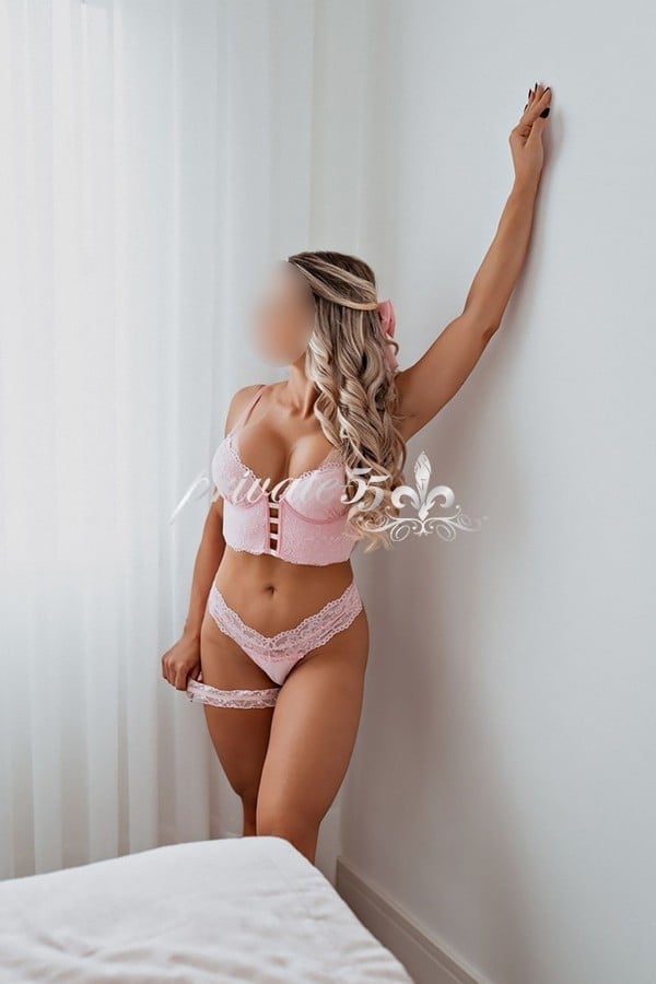 AMAYA BELMONTE - Acompanhantes Balneário Camboriú