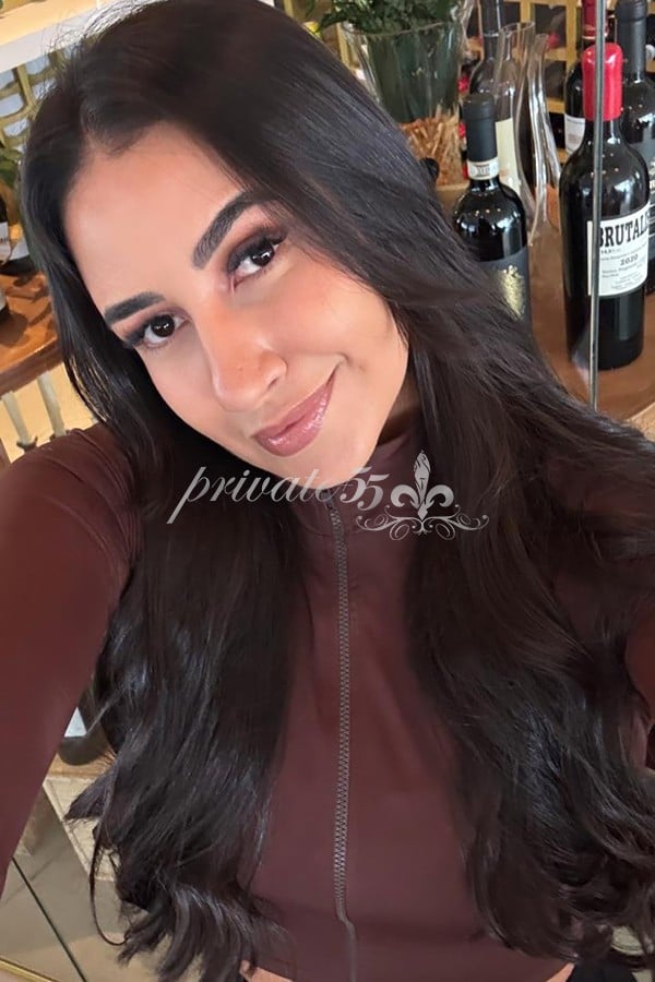 ANNA JÚLIA DINIZ - Acompanhantes Florianópolis