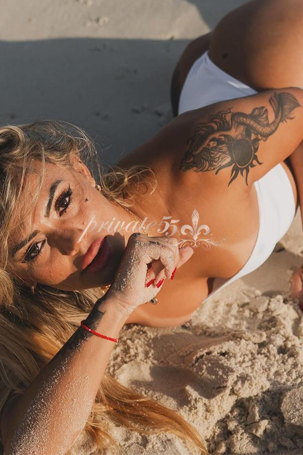 ARICIA ANDRADE - Acompanhantes Balneário Camboriú