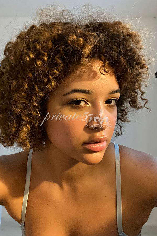 BEATRIZ BALLMAIN - Acompanhantes Florianópolis