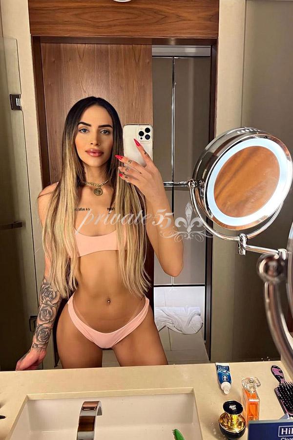 BÁRBARA FERNANDES - Acompanhantes Florianópolis