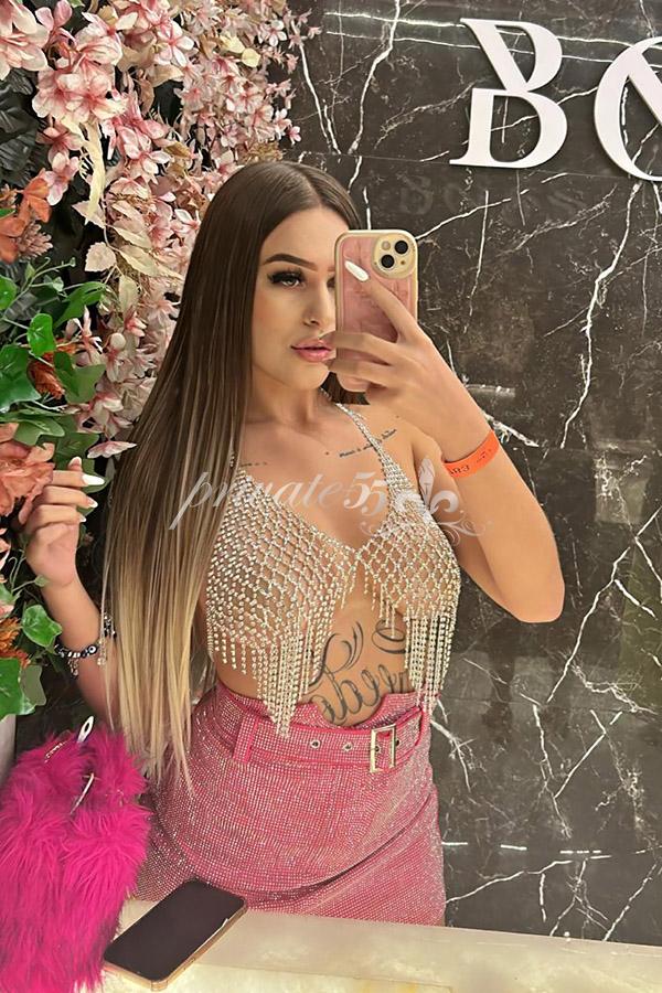 CAMI ARAÚJO - Acompanhantes Florianópolis