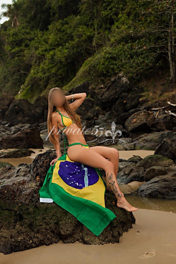 CELINE  WEED  - Acompanhantes Florianópolis