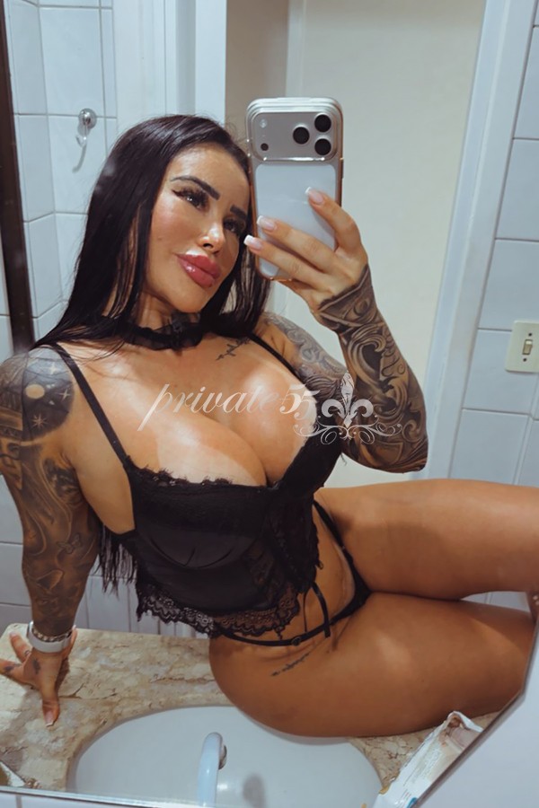 IZA MELLO - Acompanhantes Florianópolis