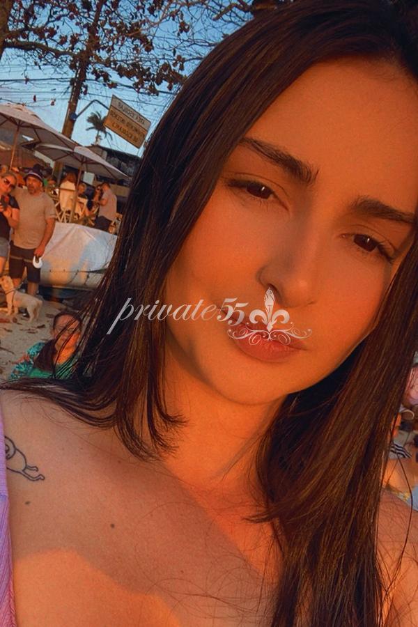JULIA BELTRAN - Acompanhantes Florianópolis
