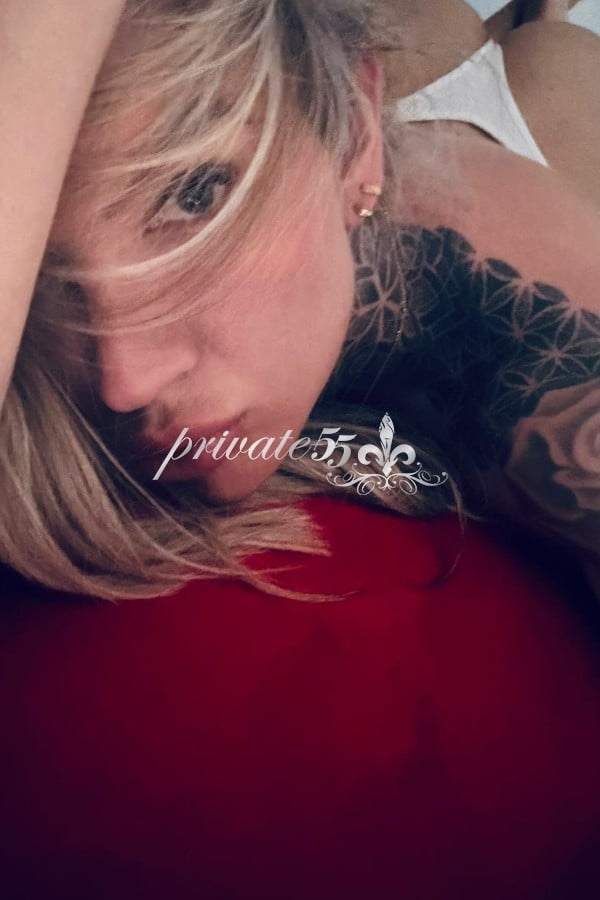 JÚLIA DUARTE - Acompanhantes Florianópolis