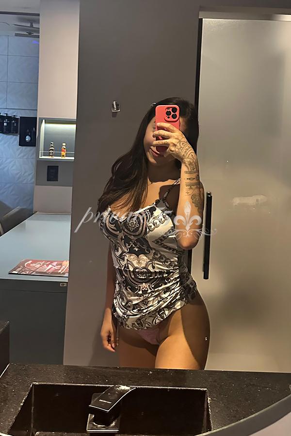 Karina Yamazaki - Acompanhantes Florianópolis - Acompanhantes Floripa - Acompanhantes SC