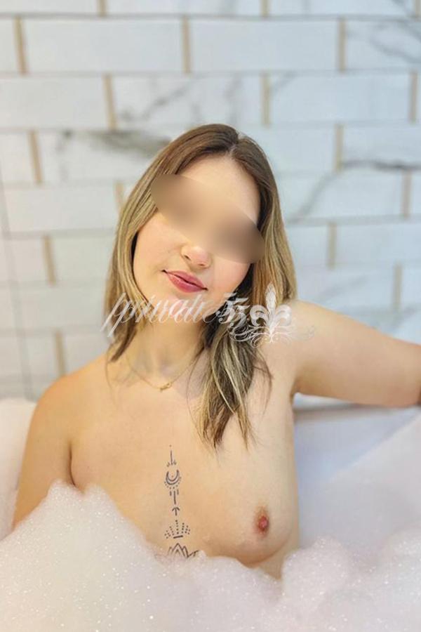 LARA FERRAZ - Acompanhantes Florianópolis
