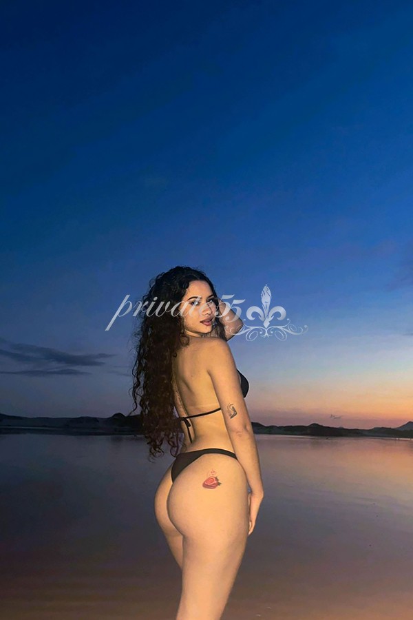 Lari Boas - Acompanhantes Florianópolis - Acompanhantes Floripa - Acompanhantes SC