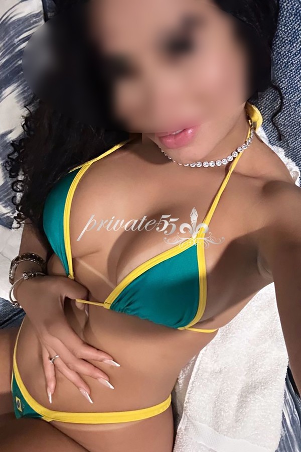 LARISSA BRITO - Acompanhantes Florianópolis