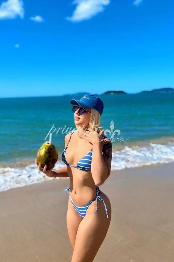 LARISSA DINIZ - Acompanhantes Curitiba