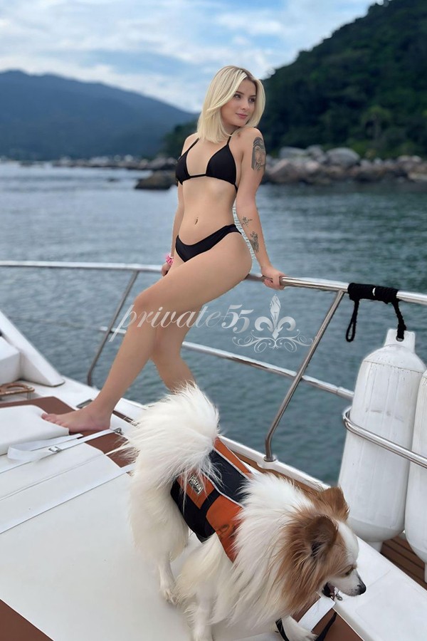 LARISSA DINIZ - Acompanhantes Curitiba