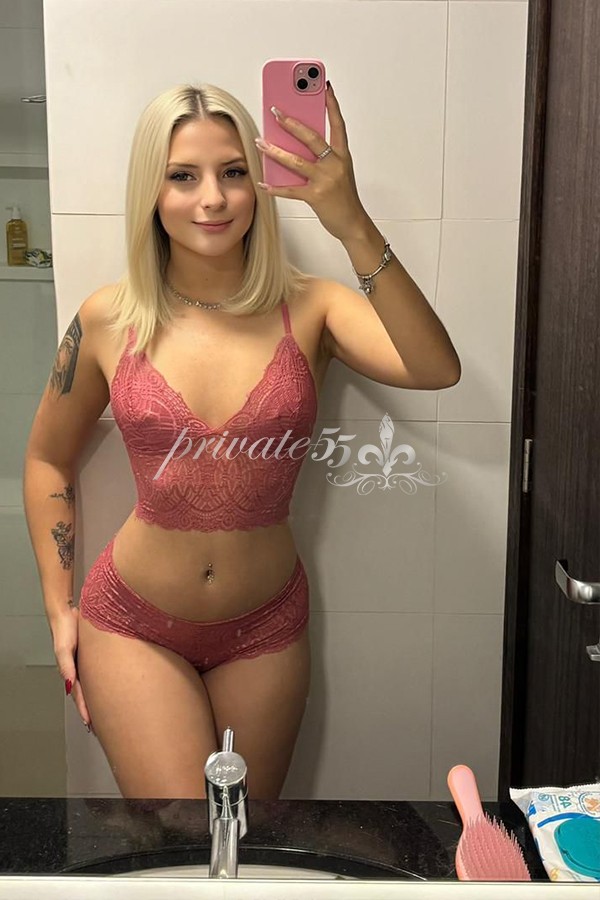LARISSA DINIZ - Acompanhantes Curitiba