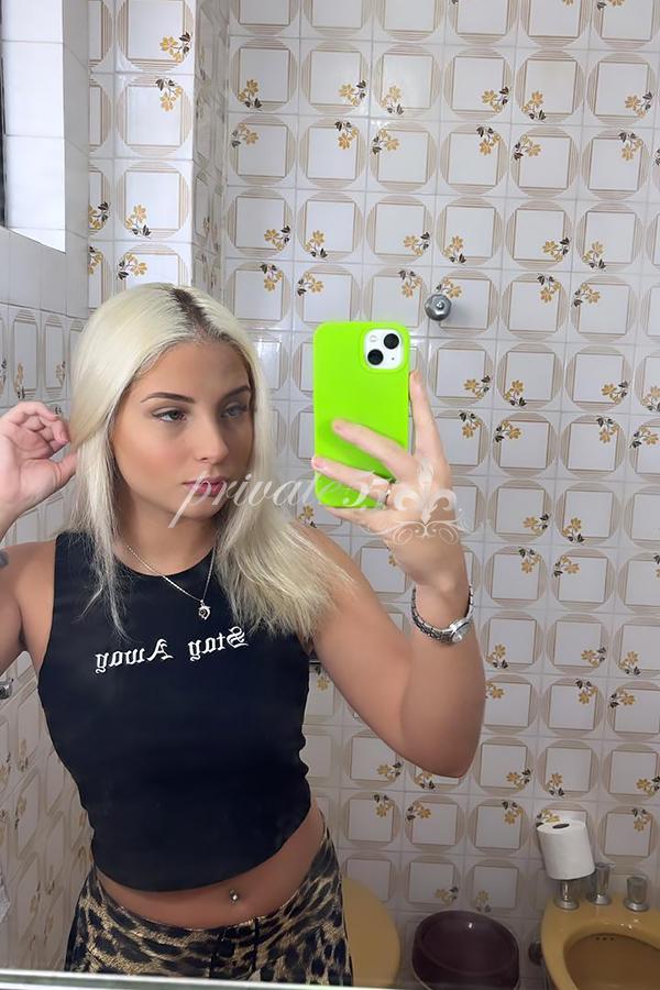 LARISSA FERNANDA - Acompanhantes Florianópolis