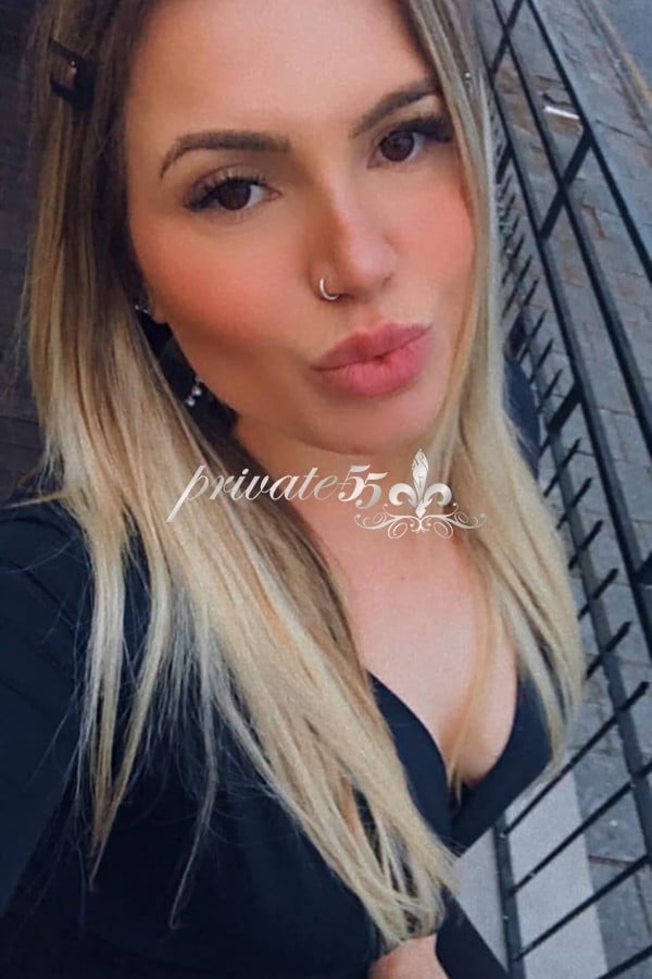LAURA  BUGATTI  - Acompanhantes Florianópolis