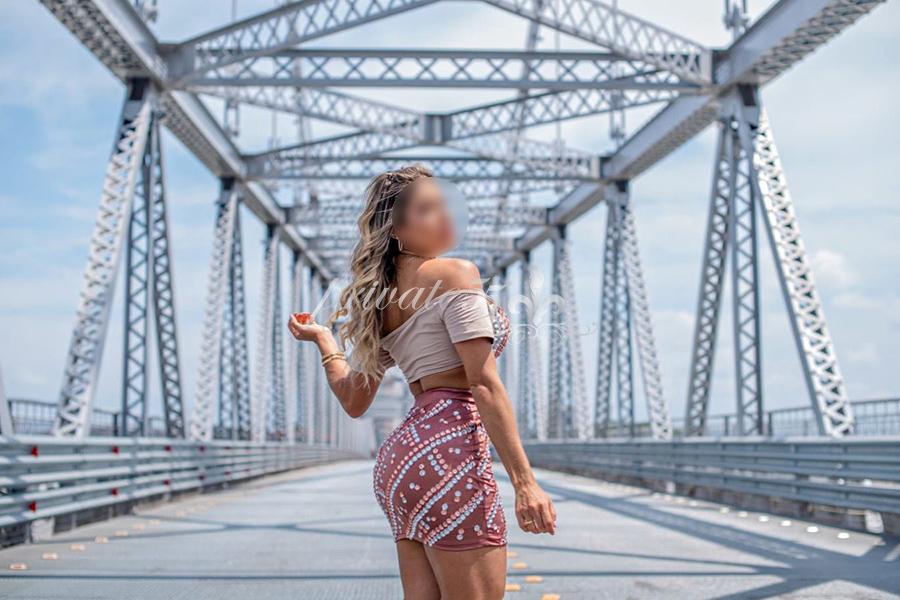 LAURA BUGATTI - Acompanhantes Florianópolis