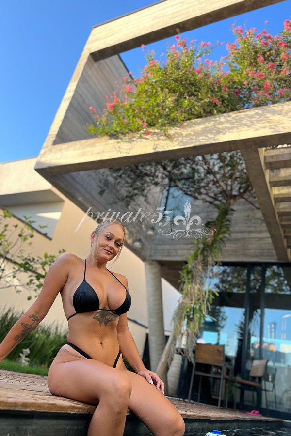 Laura Buarque - Acompanhantes Florianópolis - Acompanhantes Floripa - Acompanhantes SC