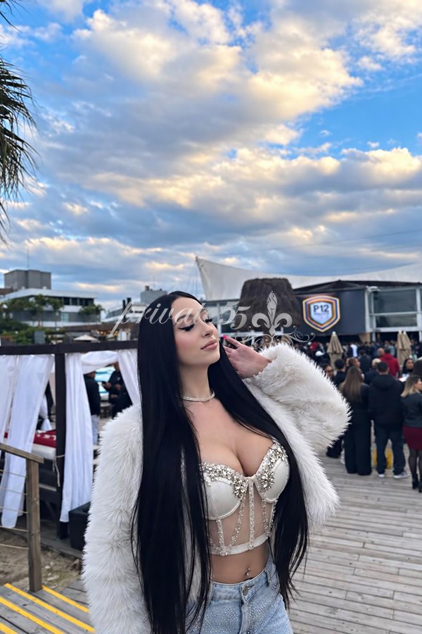 LAURA DIAS - Acompanhantes Florianópolis