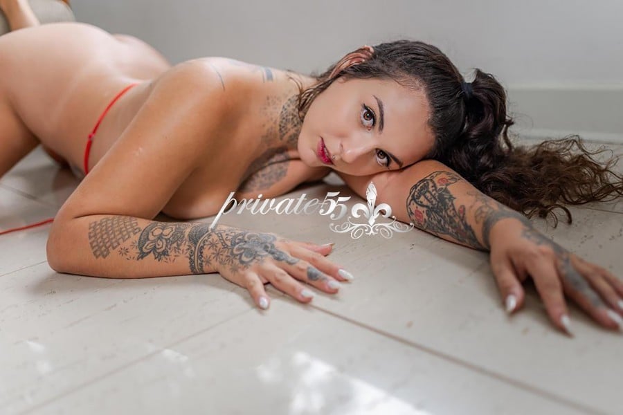 LAURA FACCHI - Acompanhantes Florianópolis