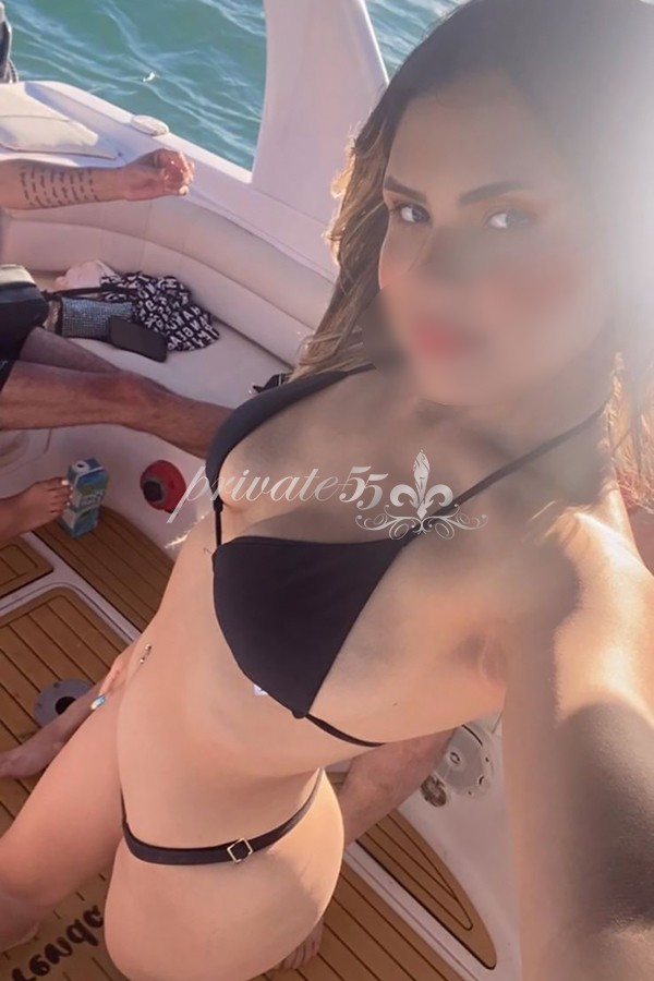LETÍCIA  BASTOS  - Acompanhantes Florianópolis