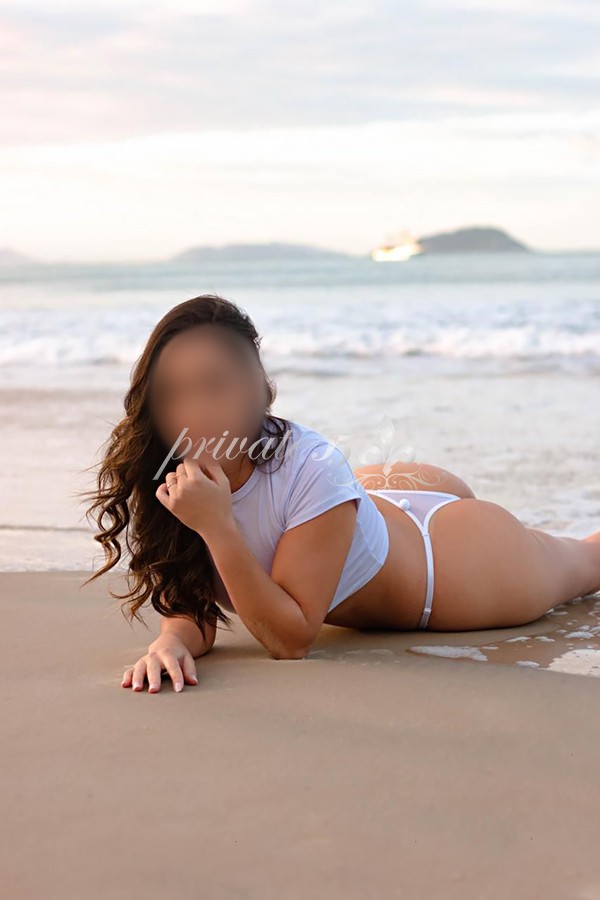 MARI OLIVER - Acompanhantes Florianópolis