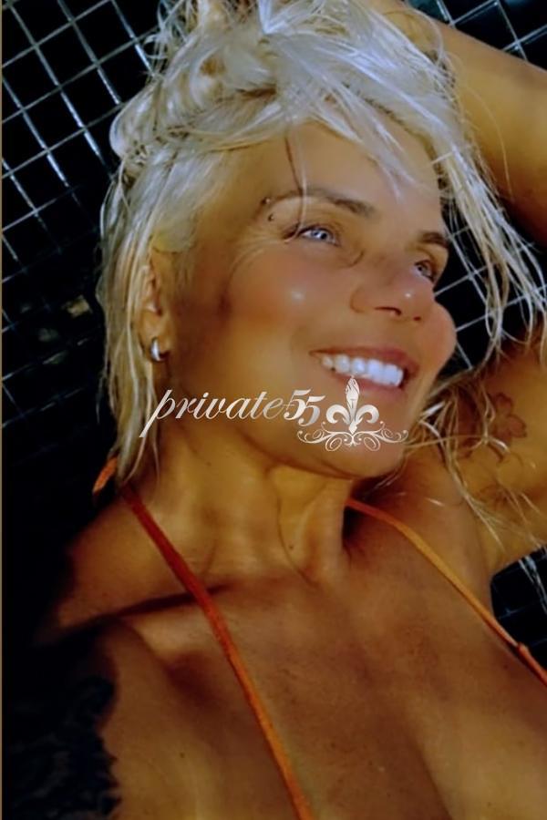 Shriya Valentina - Acompanhantes Florianópolis - Acompanhantes Floripa - Acompanhantes SC