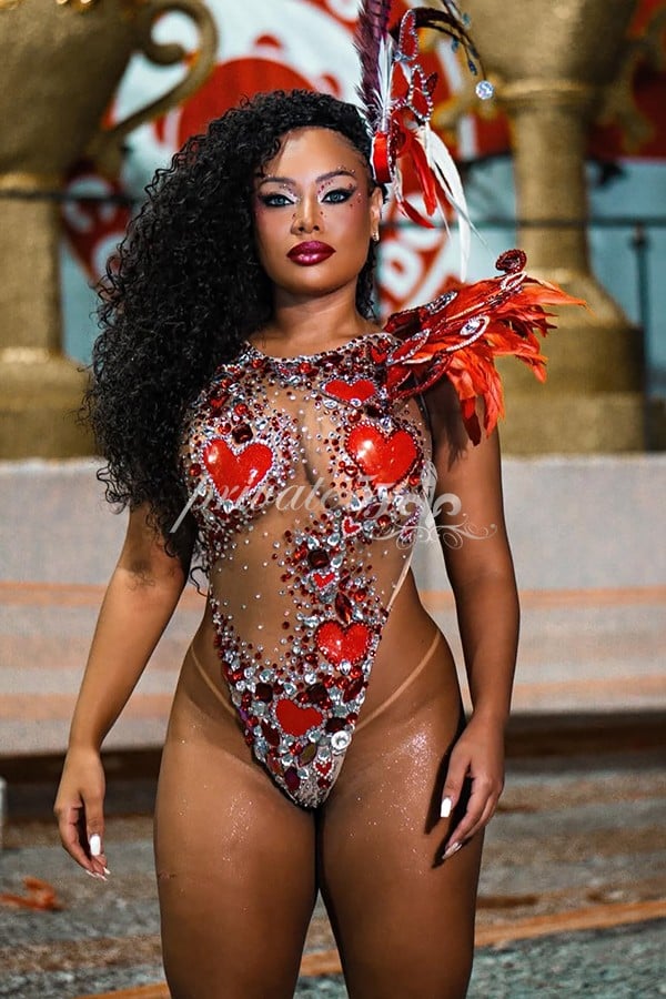 THAÍS  ARAUJO  - Acompanhantes Florianópolis