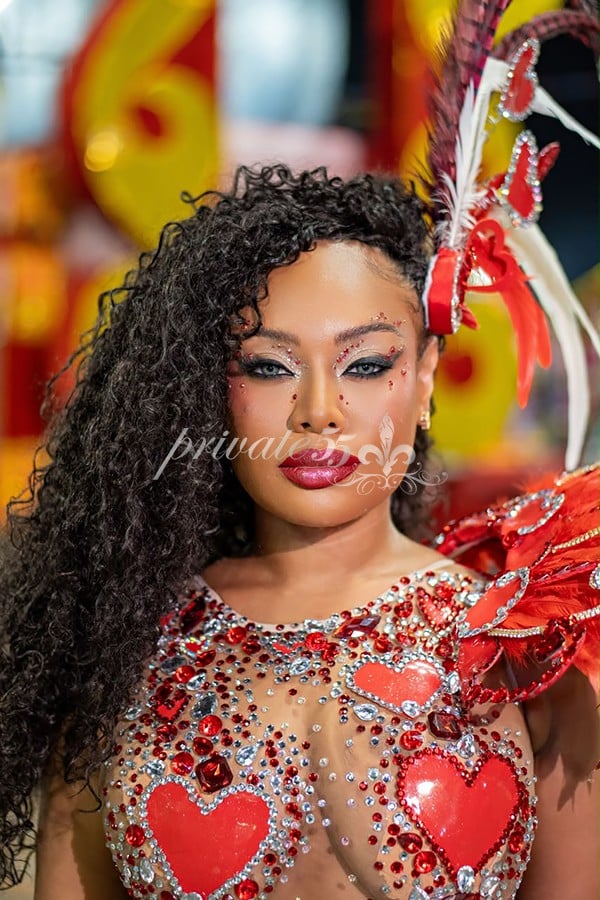THAÍS  ARAUJO  - Acompanhantes Florianópolis
