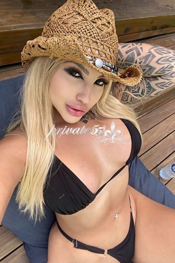 VALENTINA  MOREAU  - Acompanhantes Florianópolis